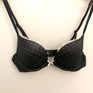 34a Victoria’s Secret Push Up Bra